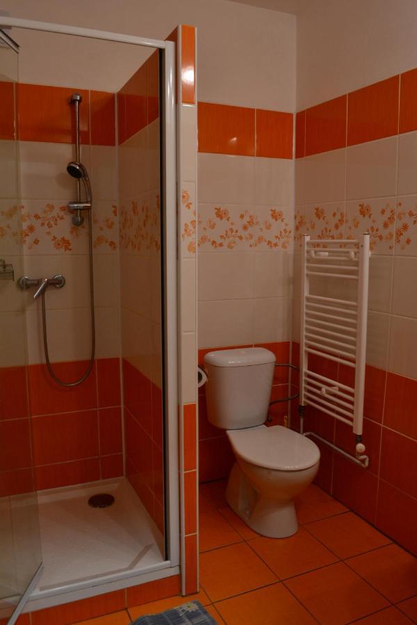 Hotel Decin Na Skrivance מראה חיצוני תמונה