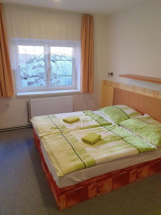 Hotel Decin Na Skrivance מראה חיצוני תמונה