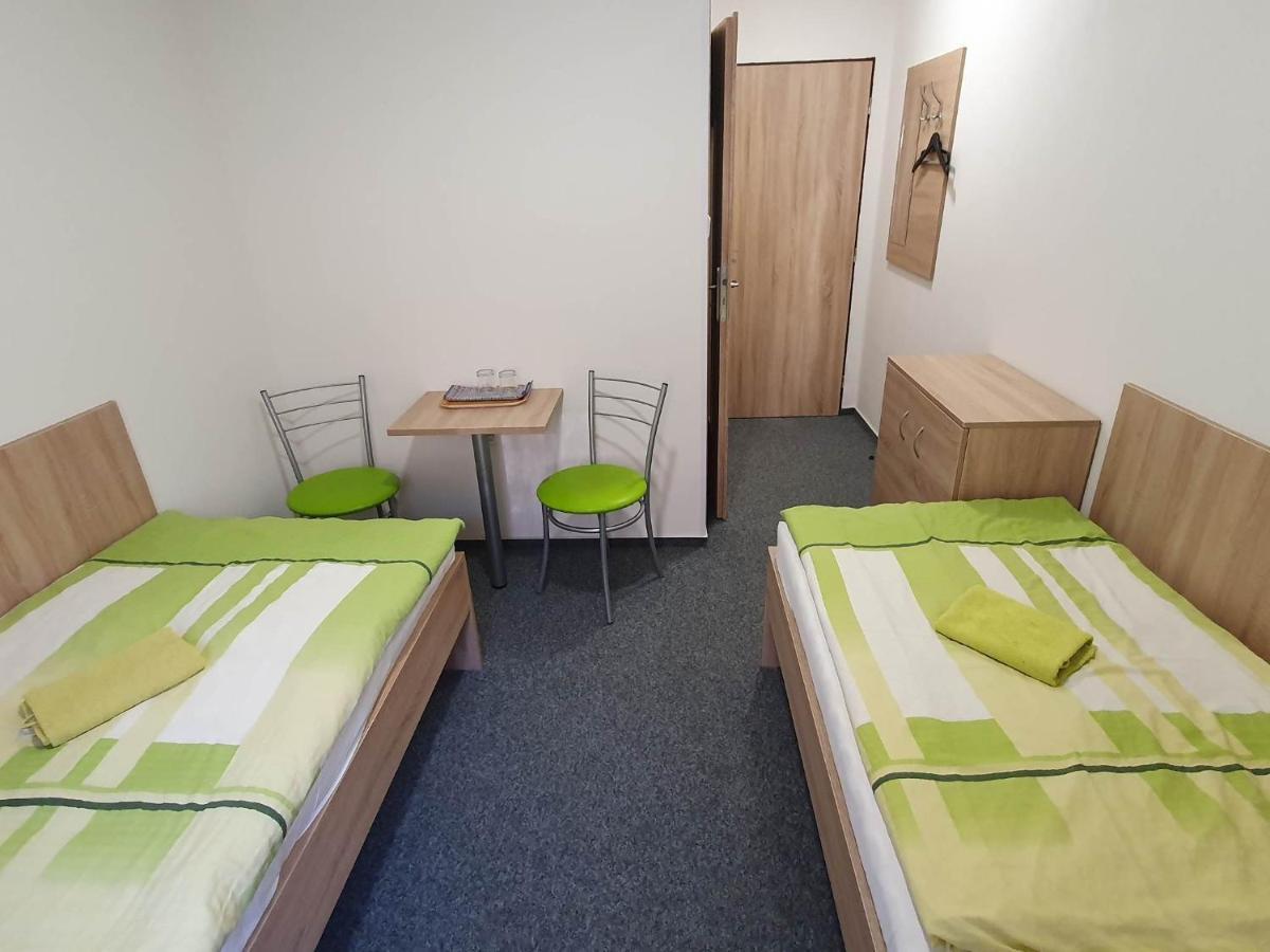 Hotel Decin Na Skrivance מראה חיצוני תמונה