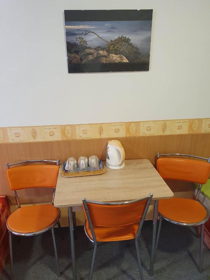 Hotel Decin Na Skrivance מראה חיצוני תמונה